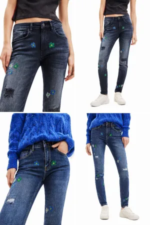 Desigual Bruselas Embroidered Push Up Skinny Jeans 23WWDD17