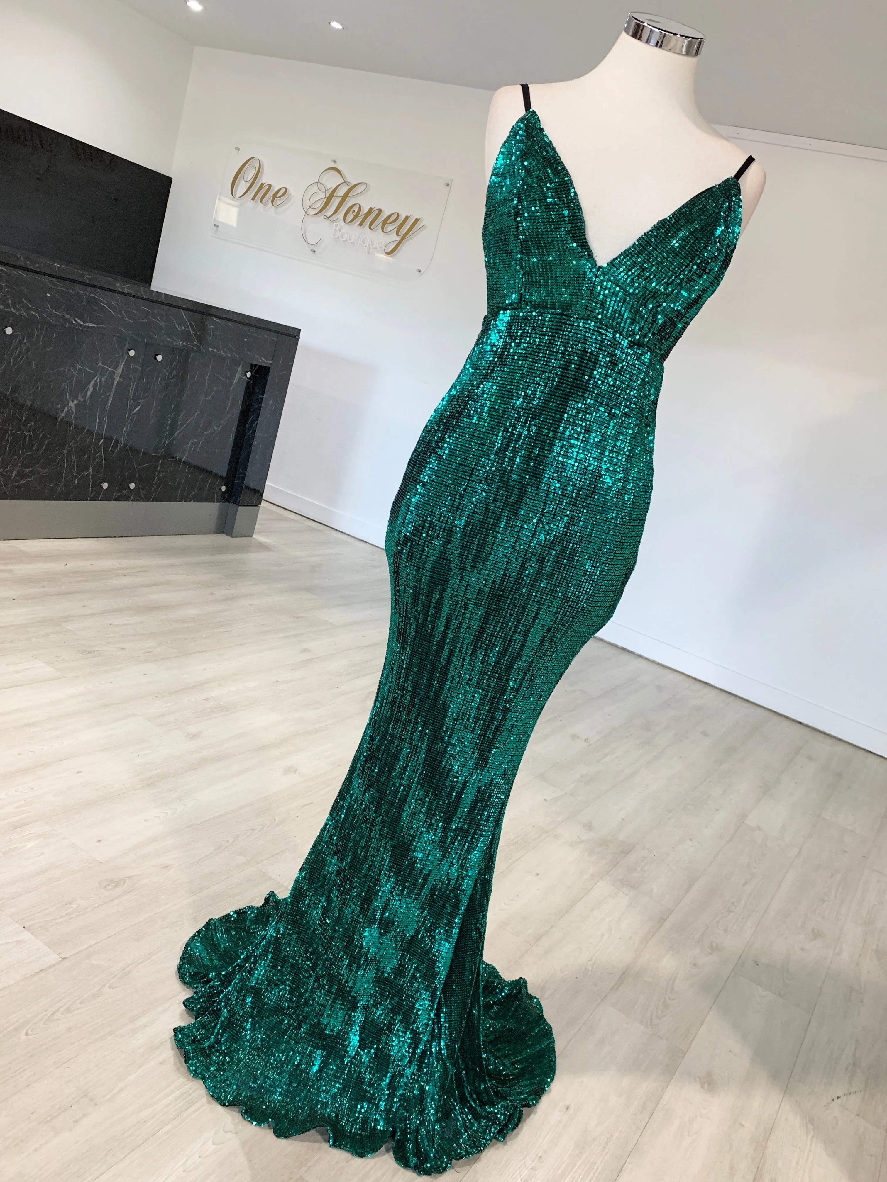 Honey Couture ROSALIE Green Black Low Back Sequin Formal Gown Dress