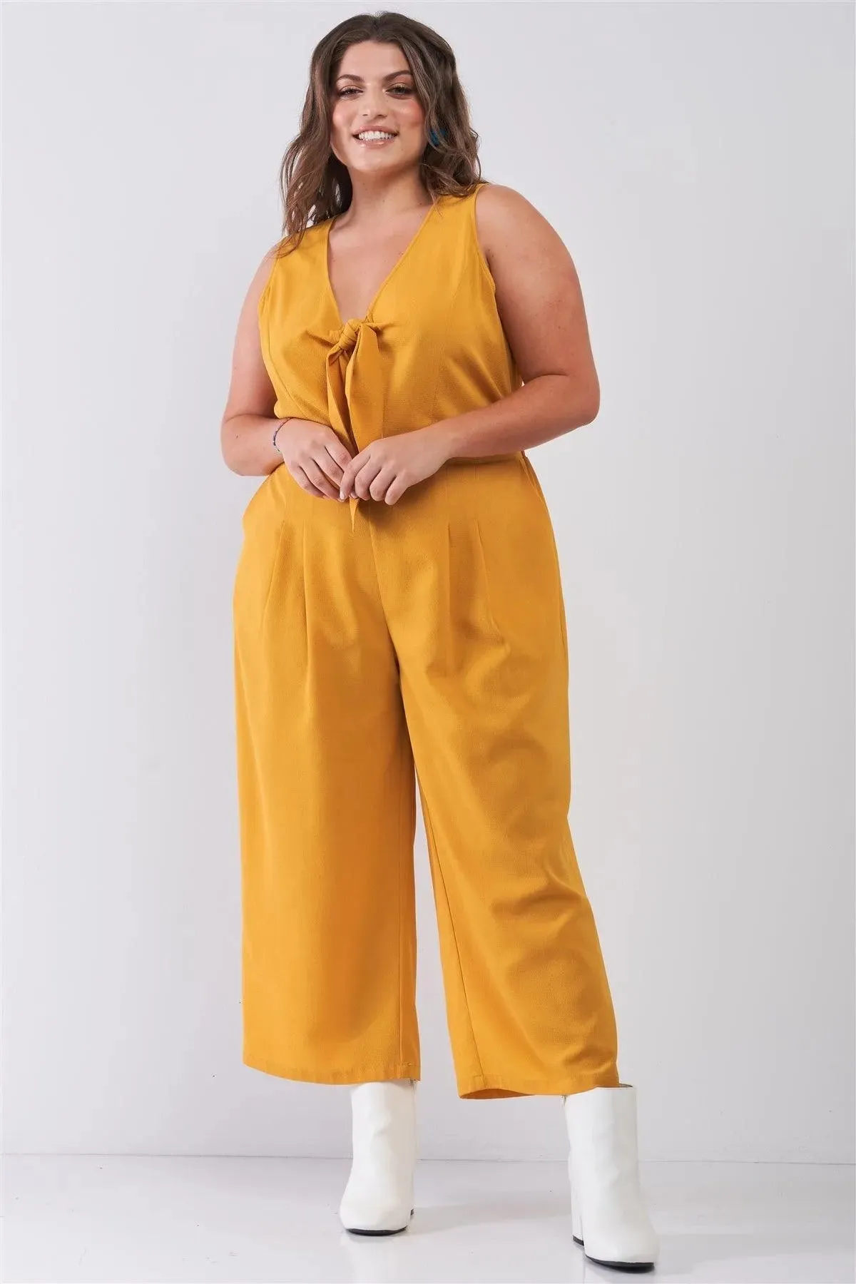 Junior Plus Size Yellow Sleeveless V-Neck Self-Tie Front Detail Wide Leg Jumpsuit /2-2-2