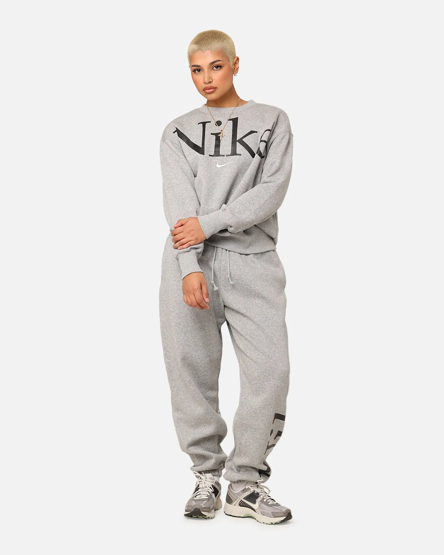 Nike Women's Sportswear Phoenix Fleece Oversized Logo Crewneck Dark Grey Heather