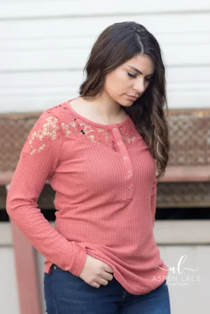 Sandy Lace Top (Rose Wood)