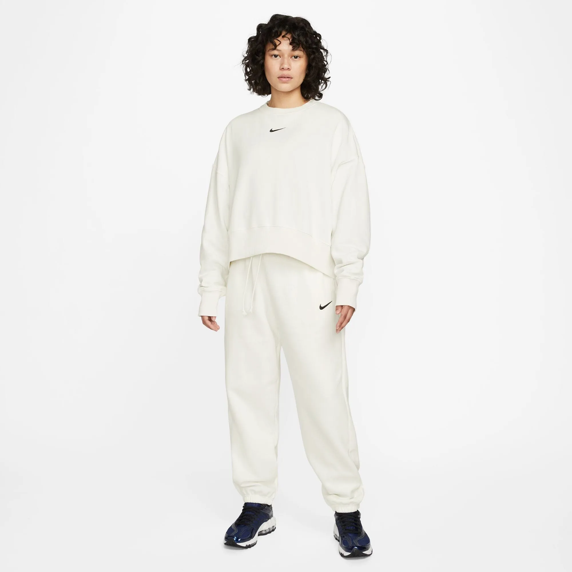 Women's Over-Oversized Crew-Neck Sweatshirt (DQ5761-133)